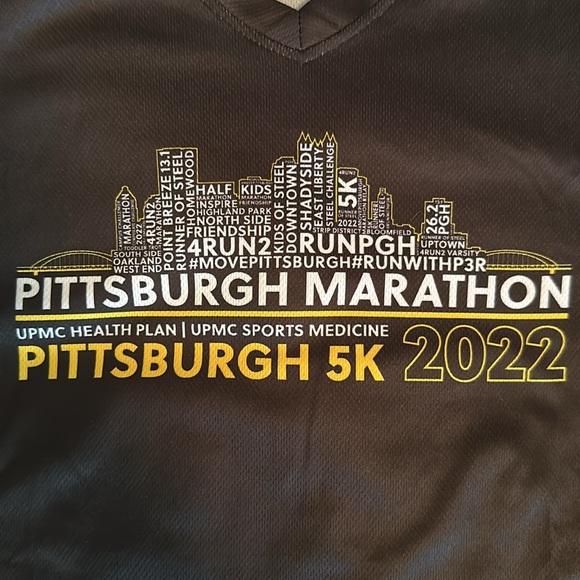 Pittsburgh 2022 5k race shirt (women’s size S) - Picture 2 of 5